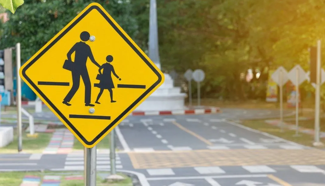 How Much Are Toronto Families Paying to Be Near Top Elementary Schools?